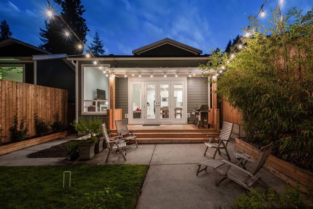 2258 Windridge Dr