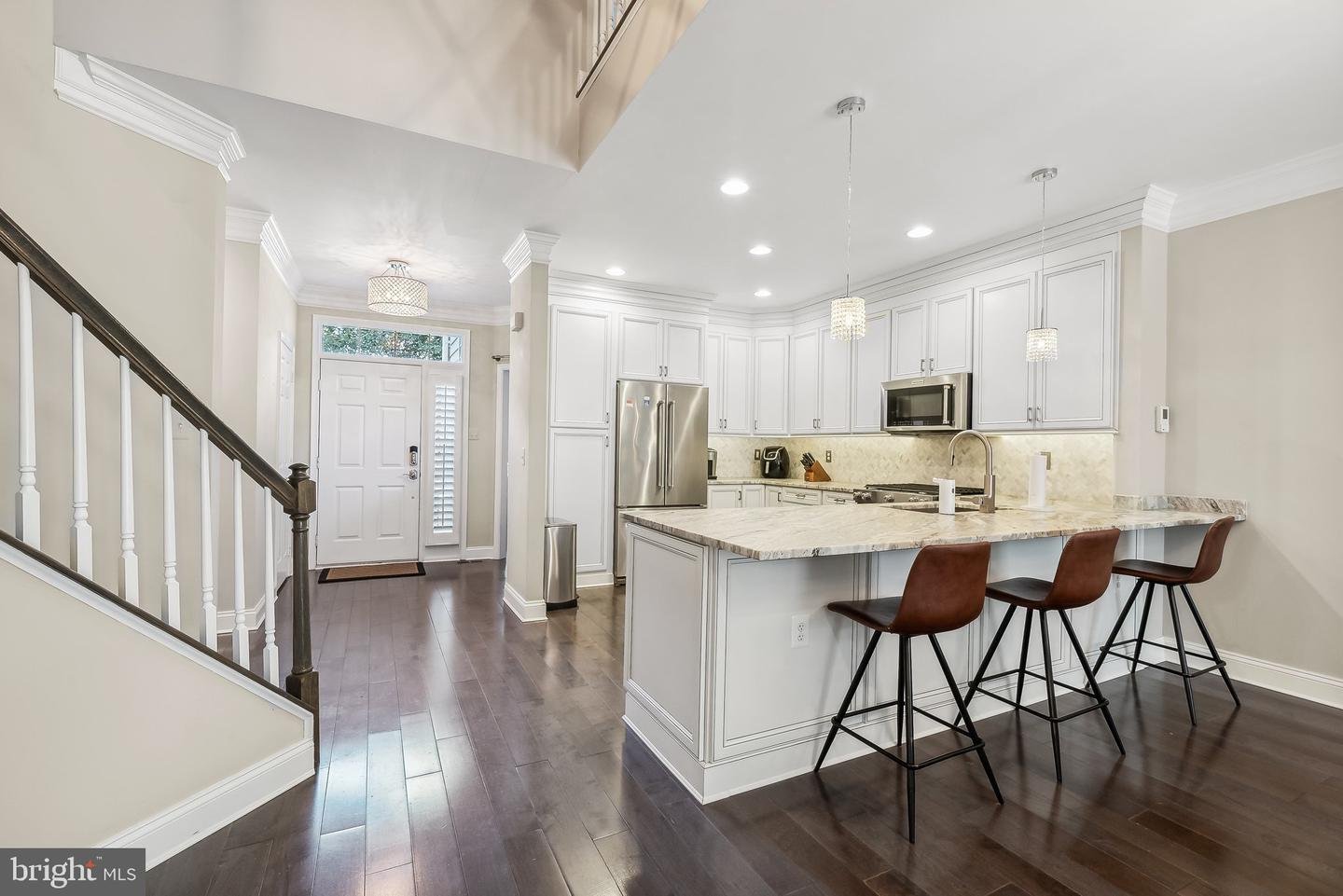 1239 Woodbrook Court
