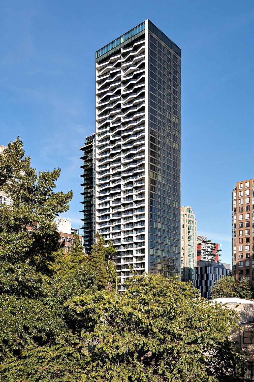 889 Pacific St, #3103