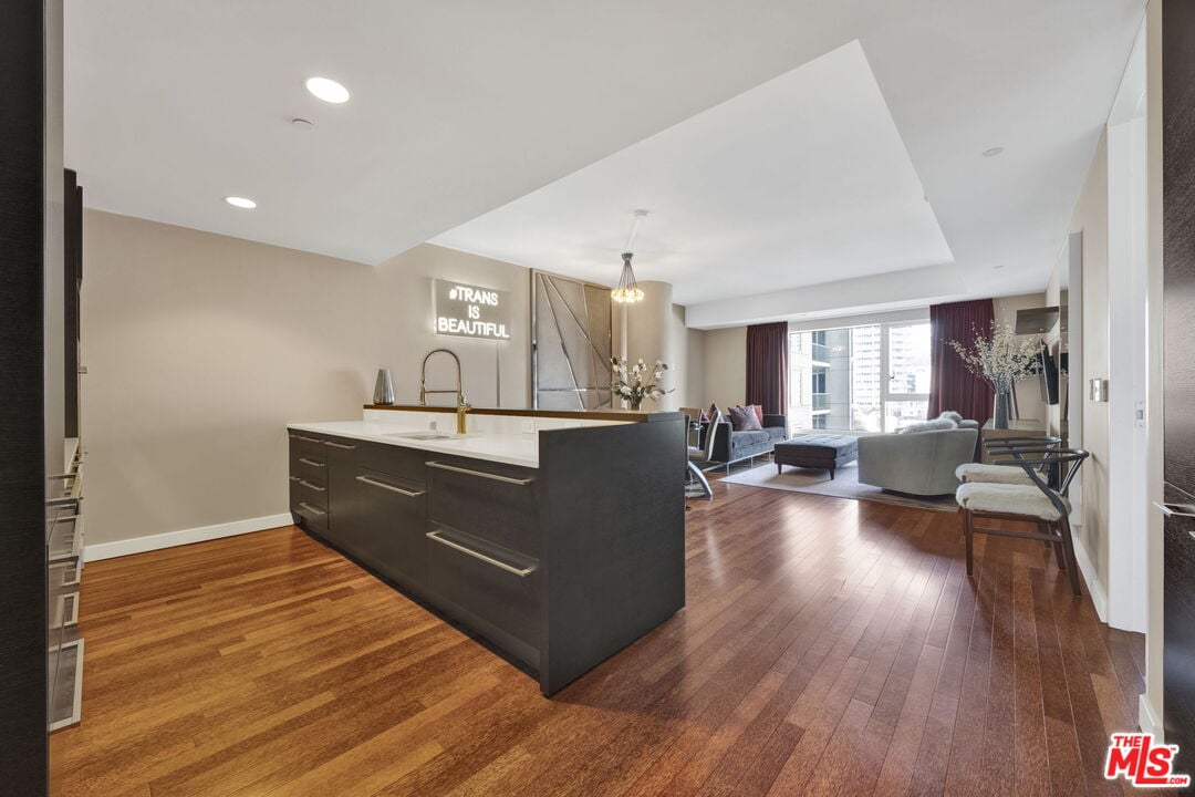6250 Hollywood Blvd, #6F