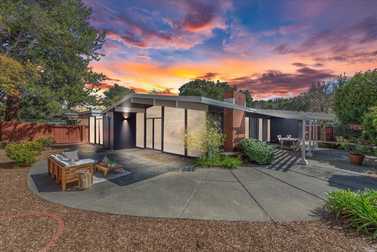 654 Appleberry Dr