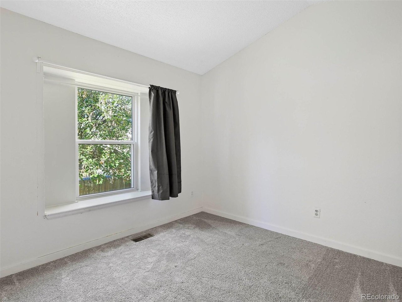 8512 Wheatgrass Cir