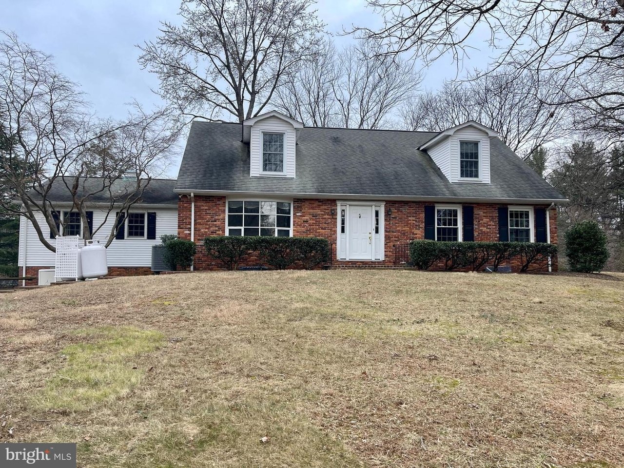 245 Wroxeter Dr