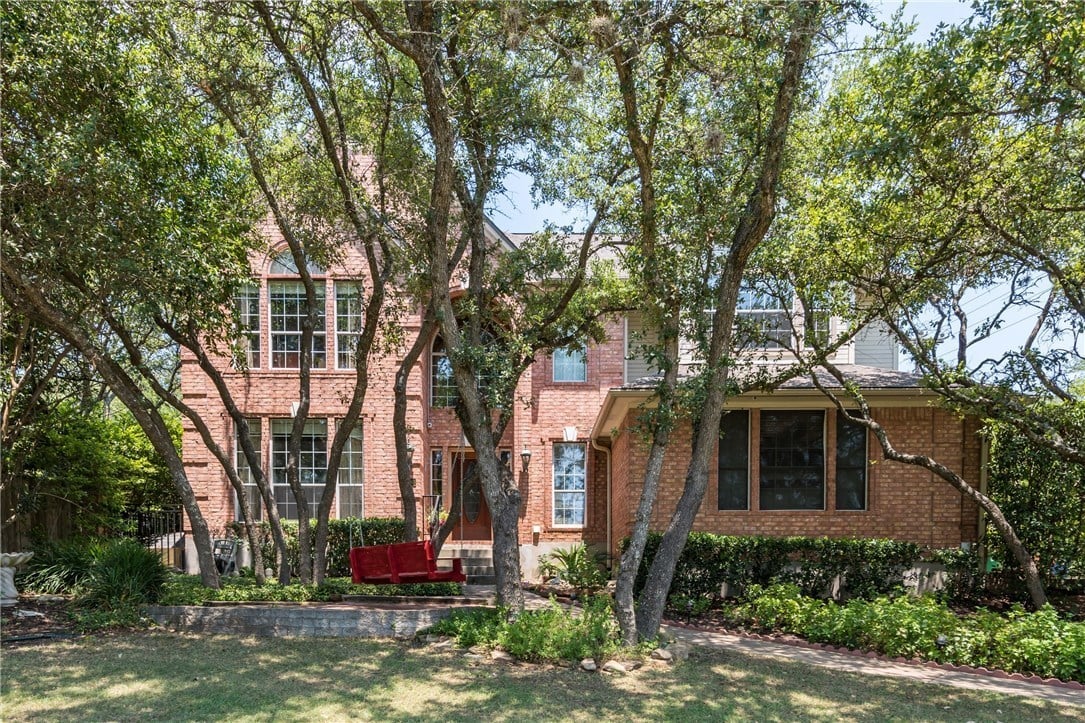 8200 Pommel Dr