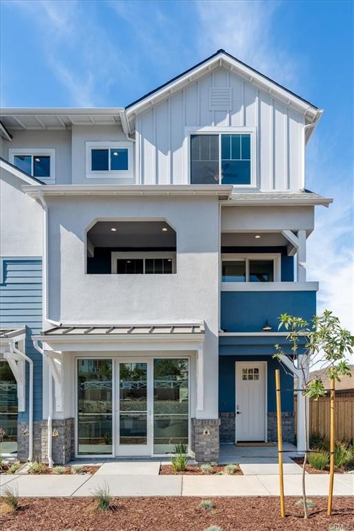 1198 Tiburon Way