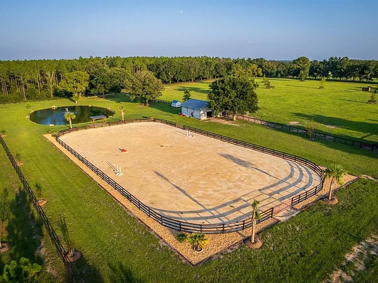 3650 SE 165th Ave, Morriston, FL 32668