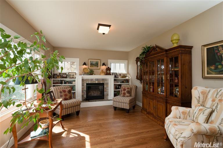 Sold in Fabulous 40's! 1366 47th St. - Represented Buyer