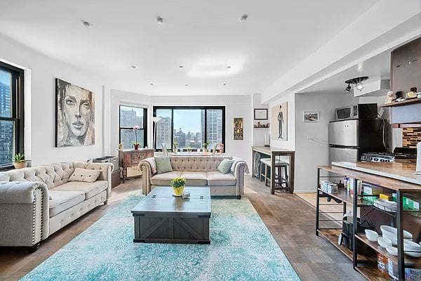 200 East 36th Street, #17G