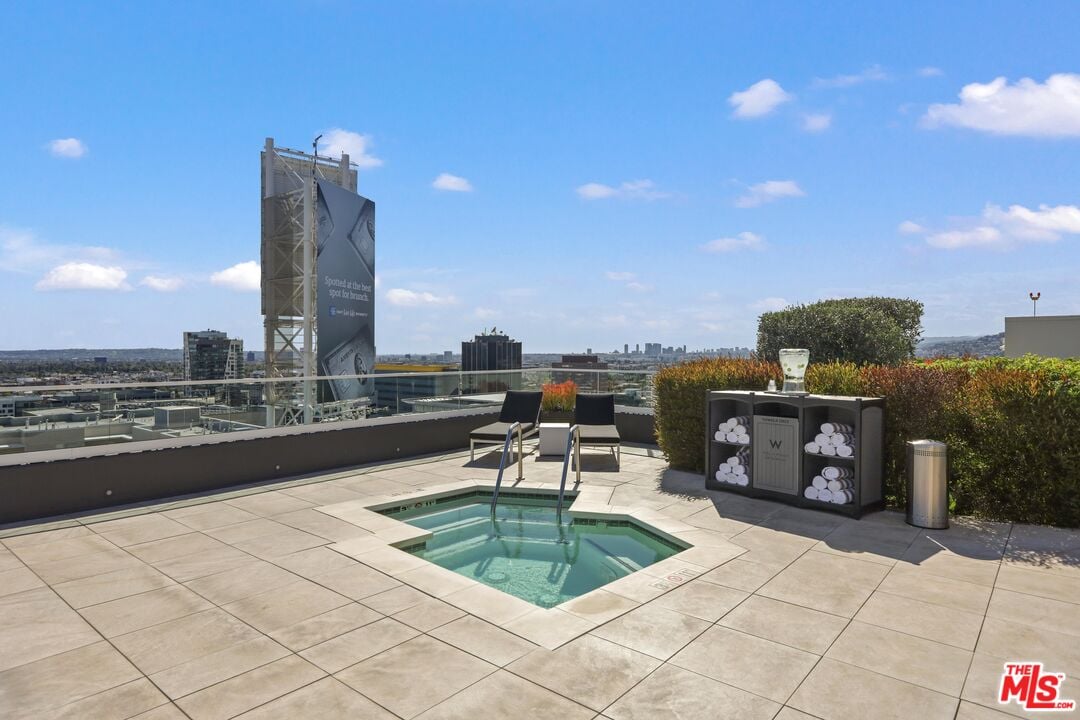 6250 Hollywood Blvd, #5J