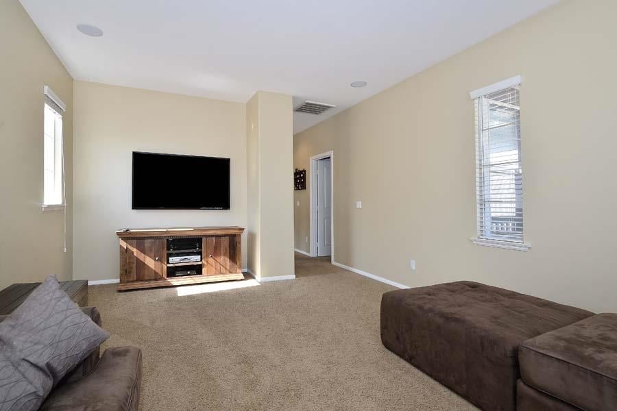 1714 Picket Fence Dr