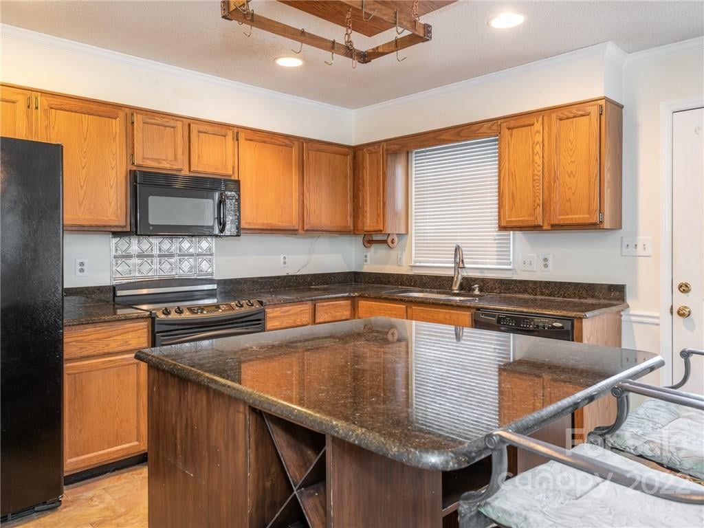 5400 Country Woods Dr