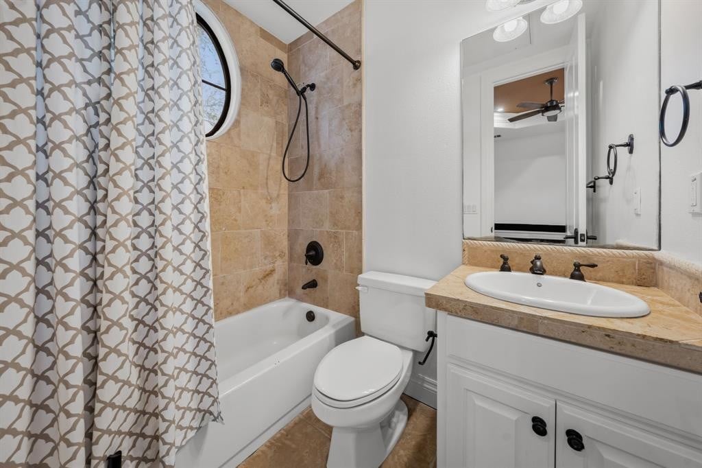Sold in Lake Pointe
