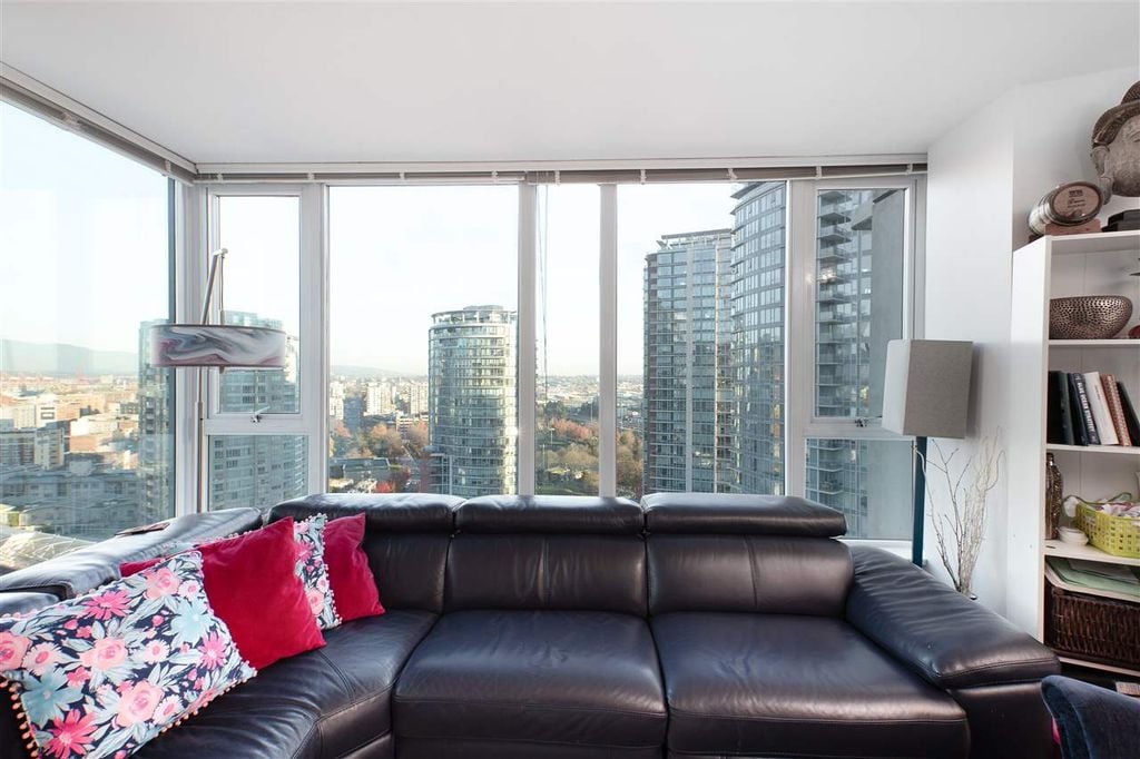 188 Keefer Pl, #2305