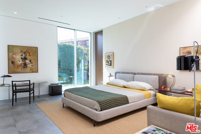600 Perugia Way