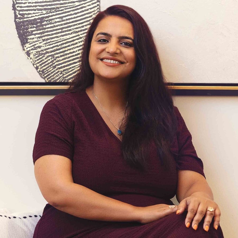 Shalu Holman Huntsville, AL Real Estate Agent Headshot