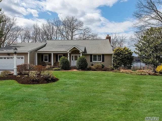 8 Winchester Ln