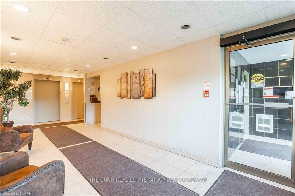 45 Pond Mills Rd 806