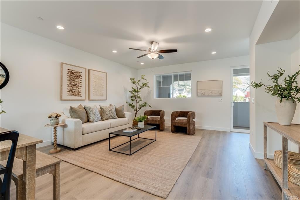 1196 Tiburon Way