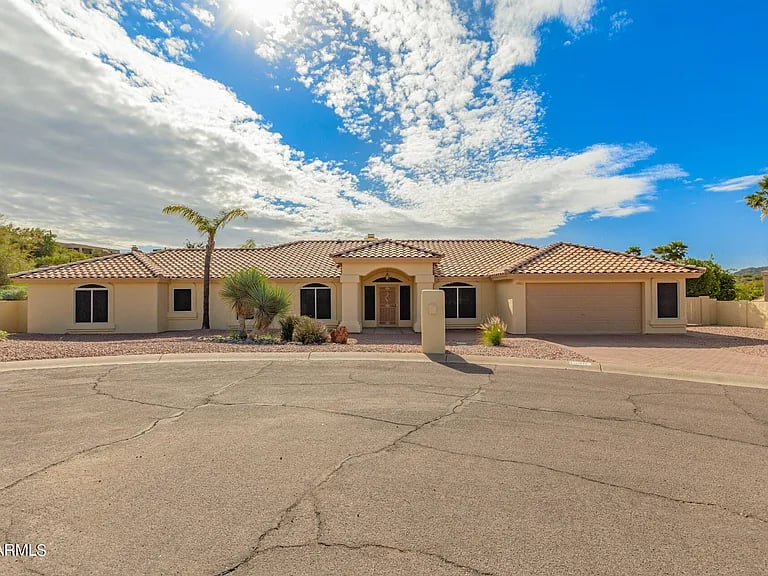 15311 E Two Gun Cir