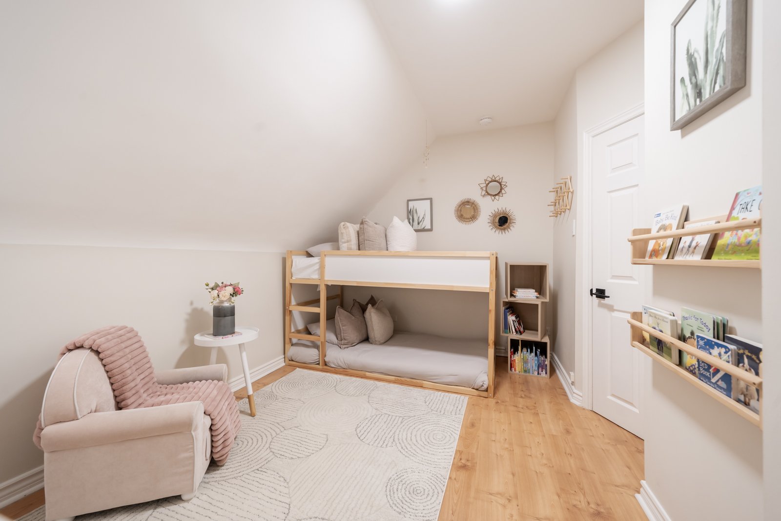 135 Sellers Ave 