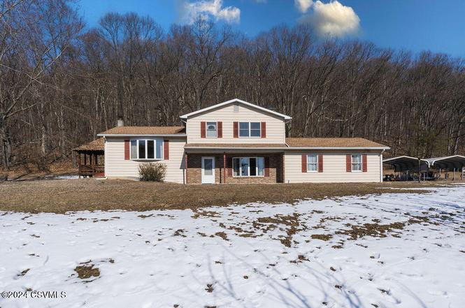83 Trump Rd