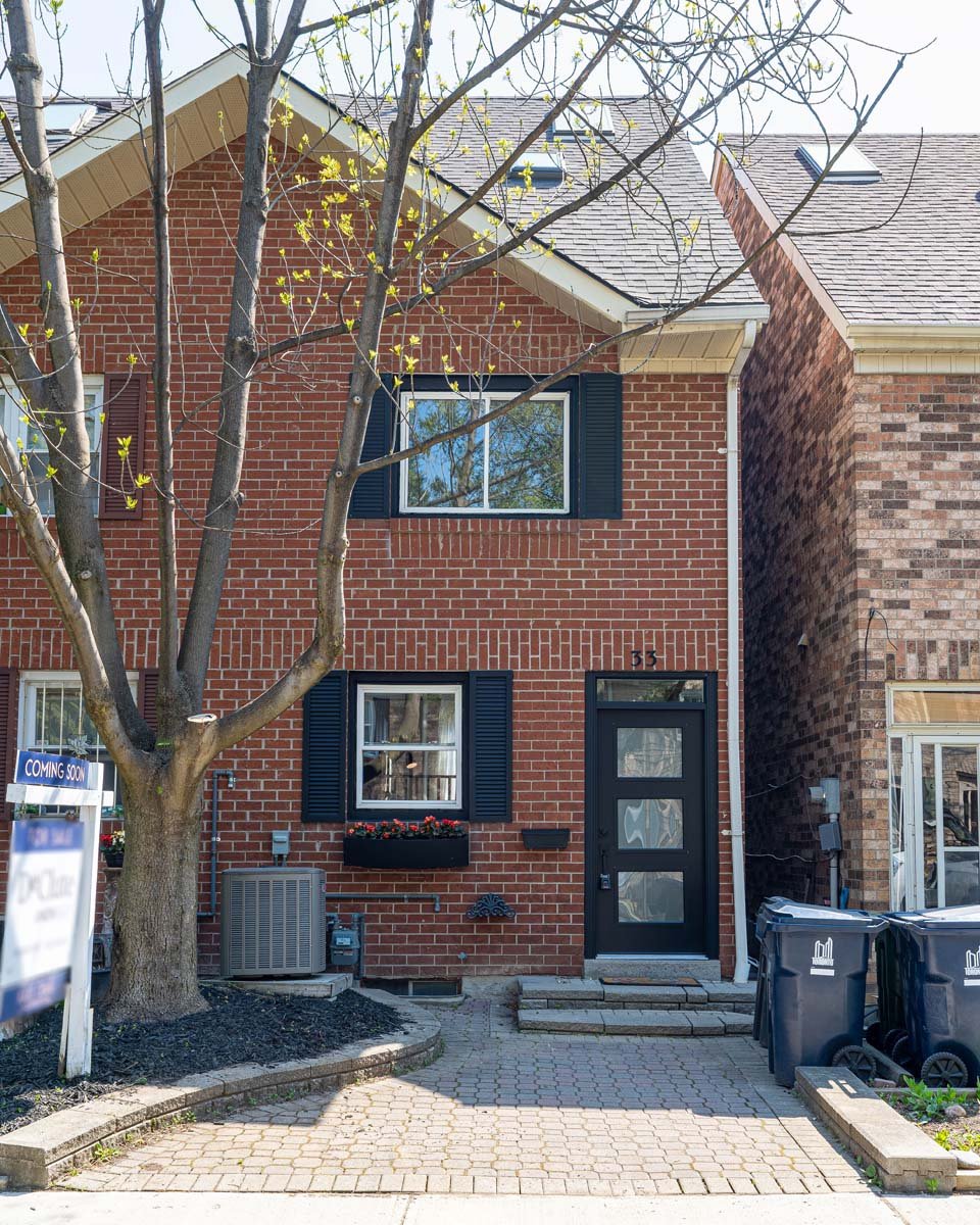 33 Lount St
