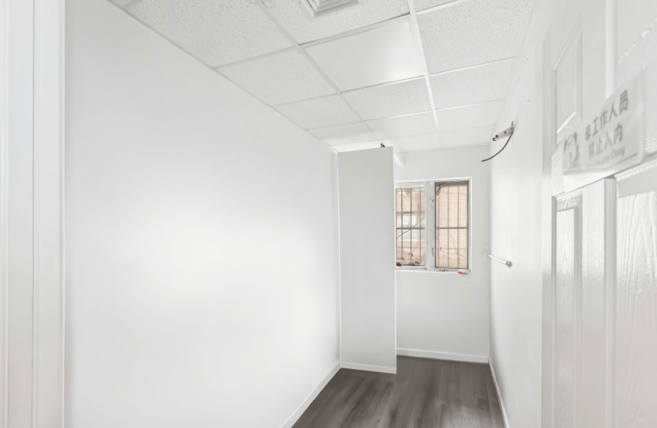 83-29 Broadway- Retail Building