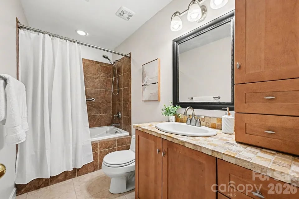10006 Stoneleigh Lane