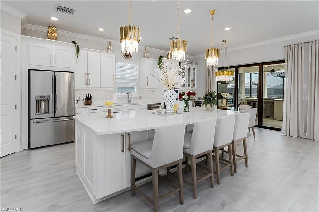 11935 Collegio Dr