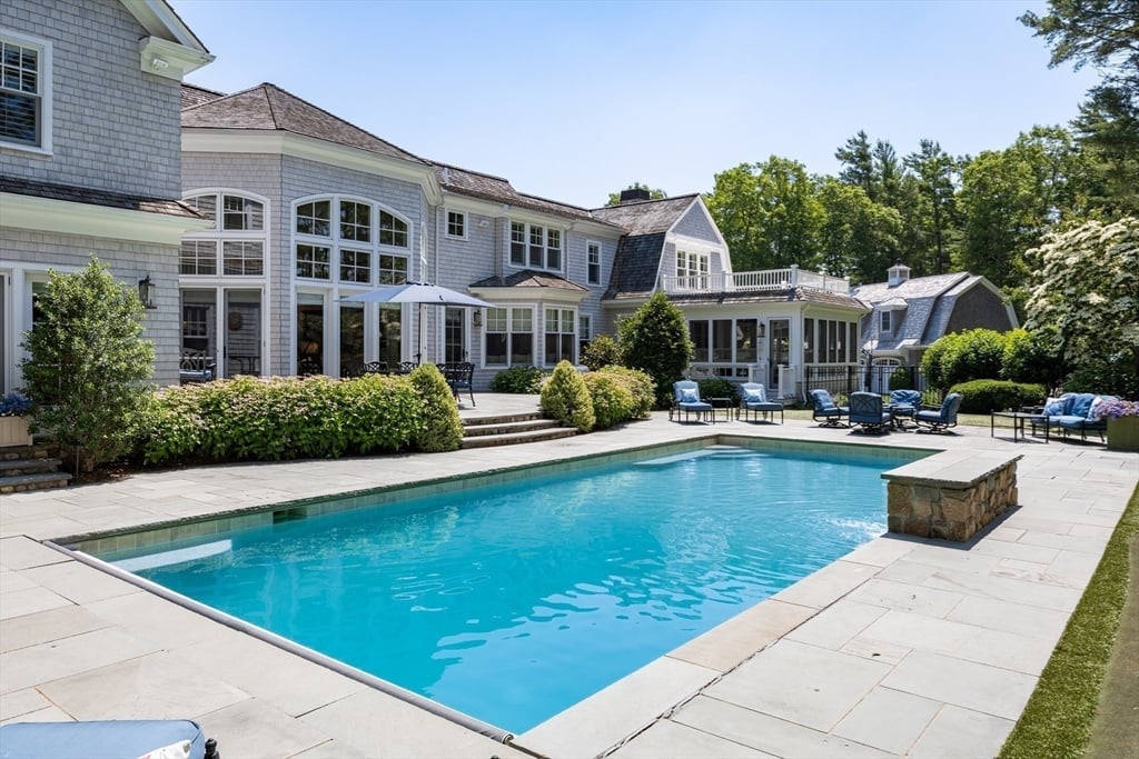 9 High Ridge Dr