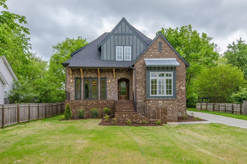 213 Old Liberty Pike | Downtown Franklin