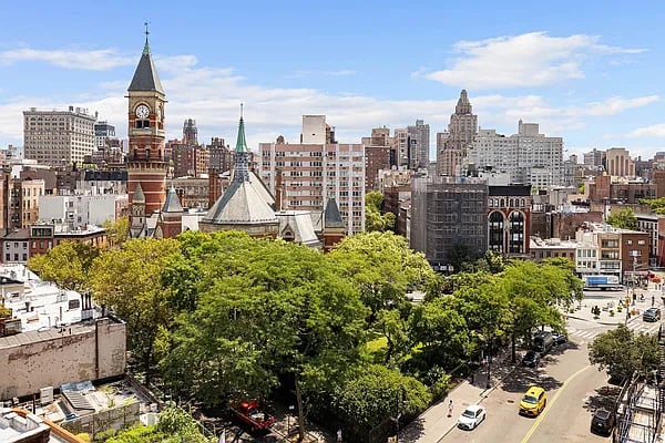 33 Greenwich Ave #10F