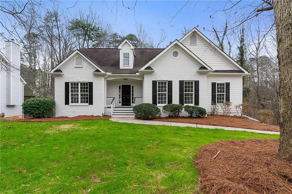 2045 Lanier Heights Dr