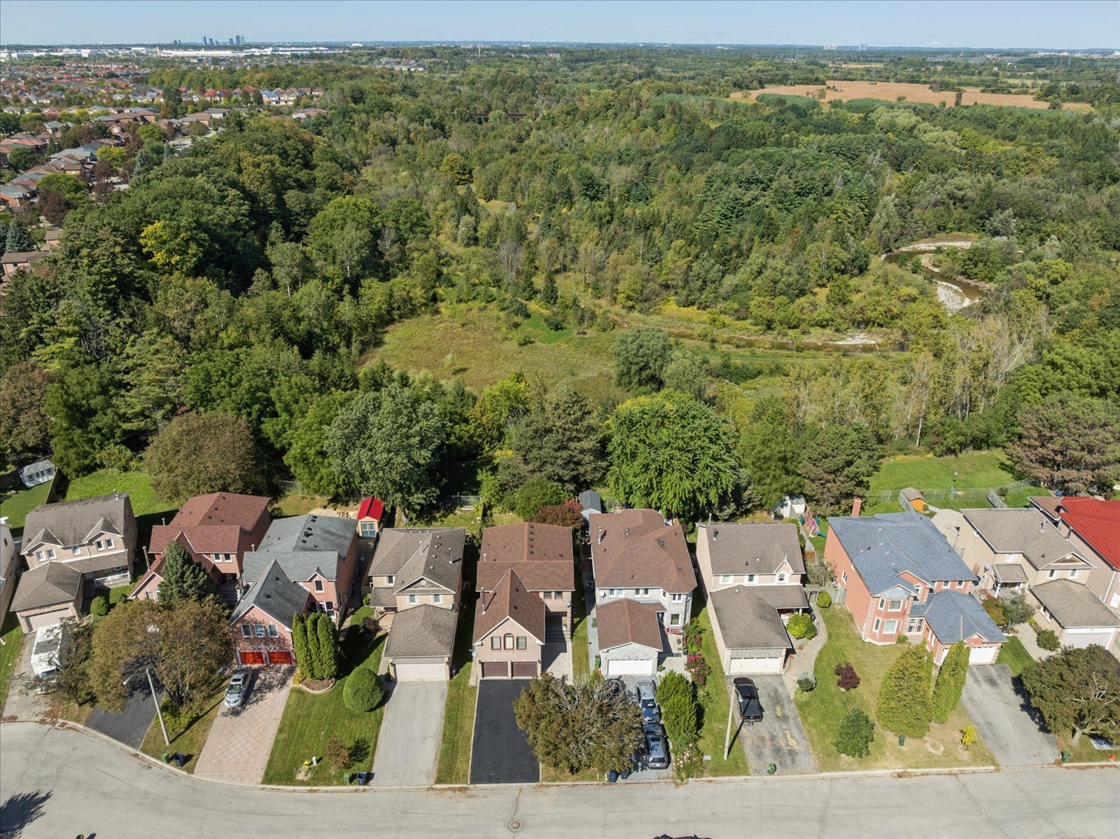 32 Valley Centre Drive