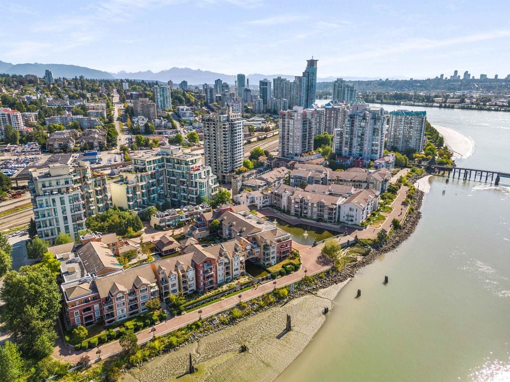 10 Renaissance Square, #104