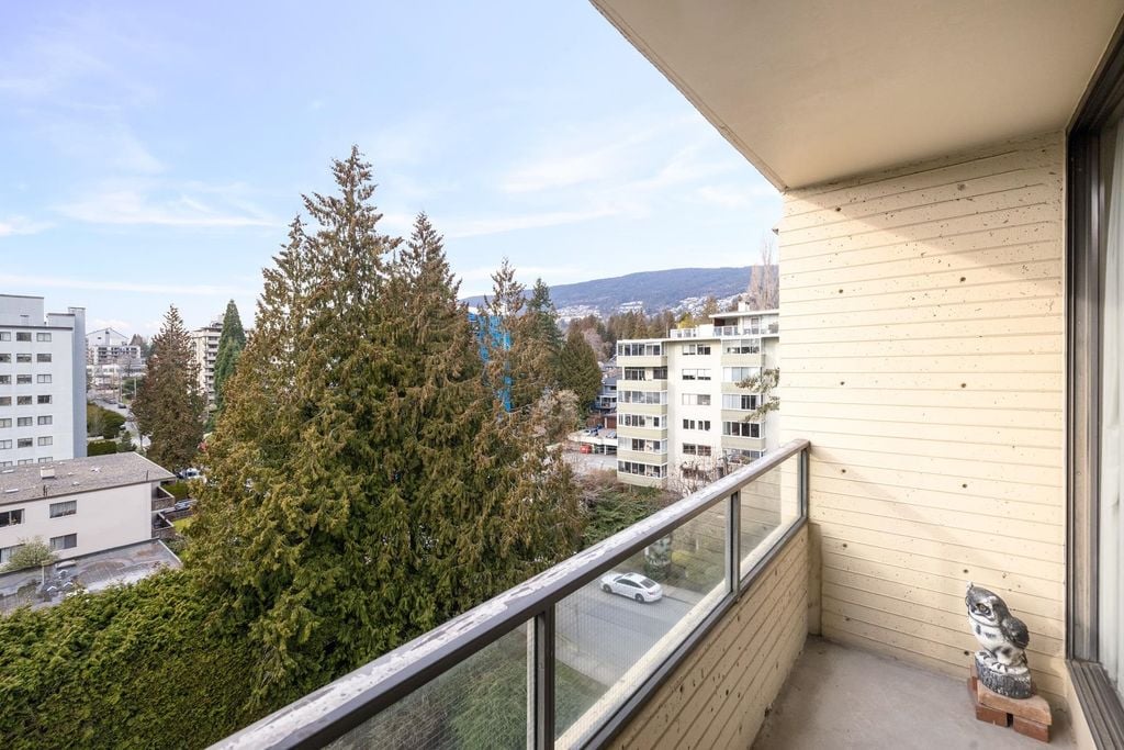 1412 Esquimalt Ave, #701