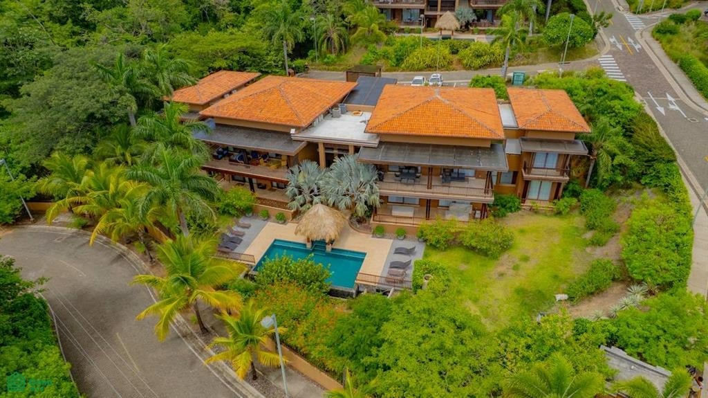 Azul Paraíso 11A | Luxury 4BR Condo with Seller Financing in Playa Ocotal