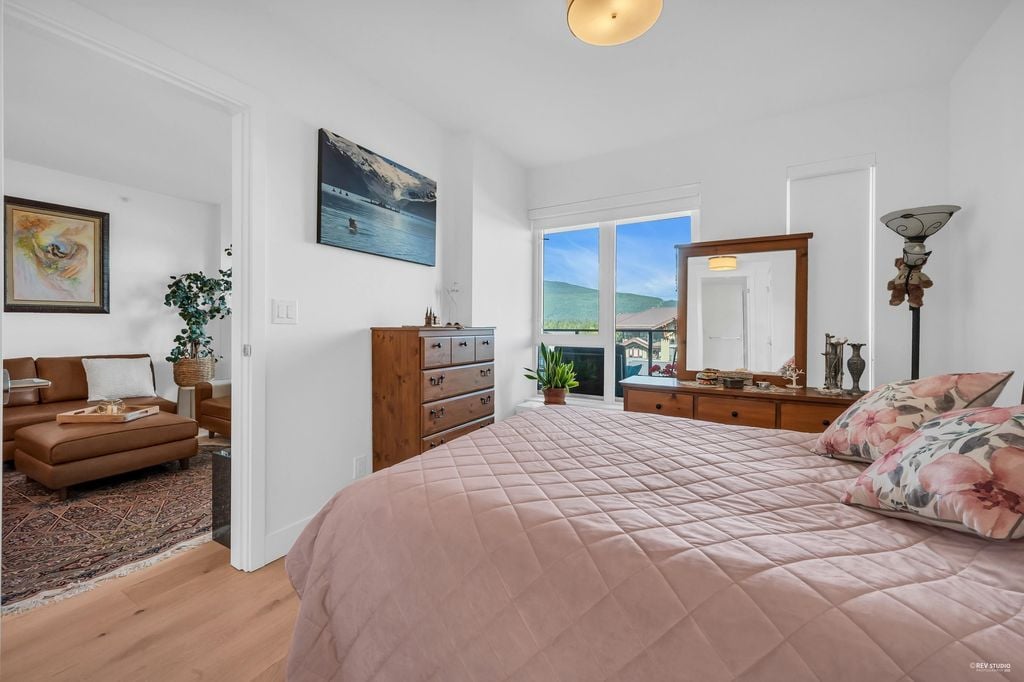 1210 E 27th St, #601