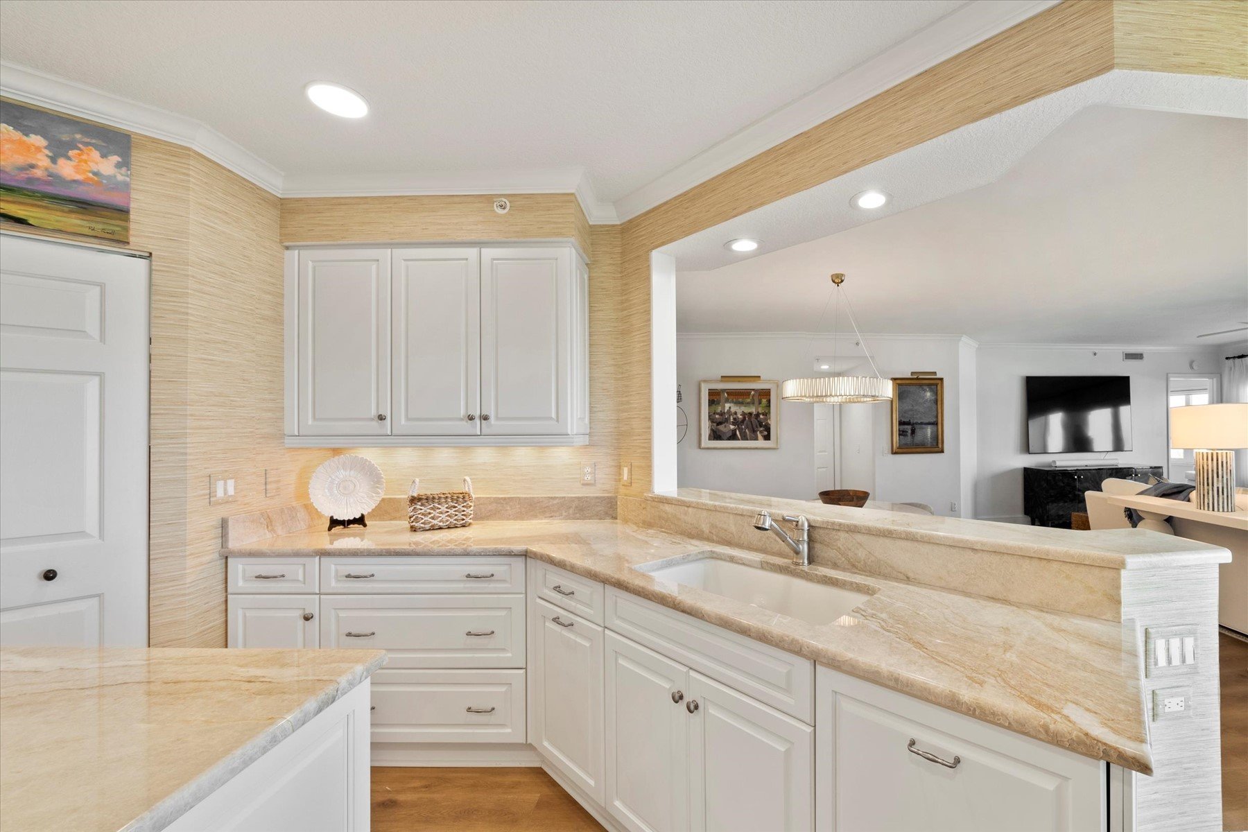 8820 S Sea Oaks Way 204