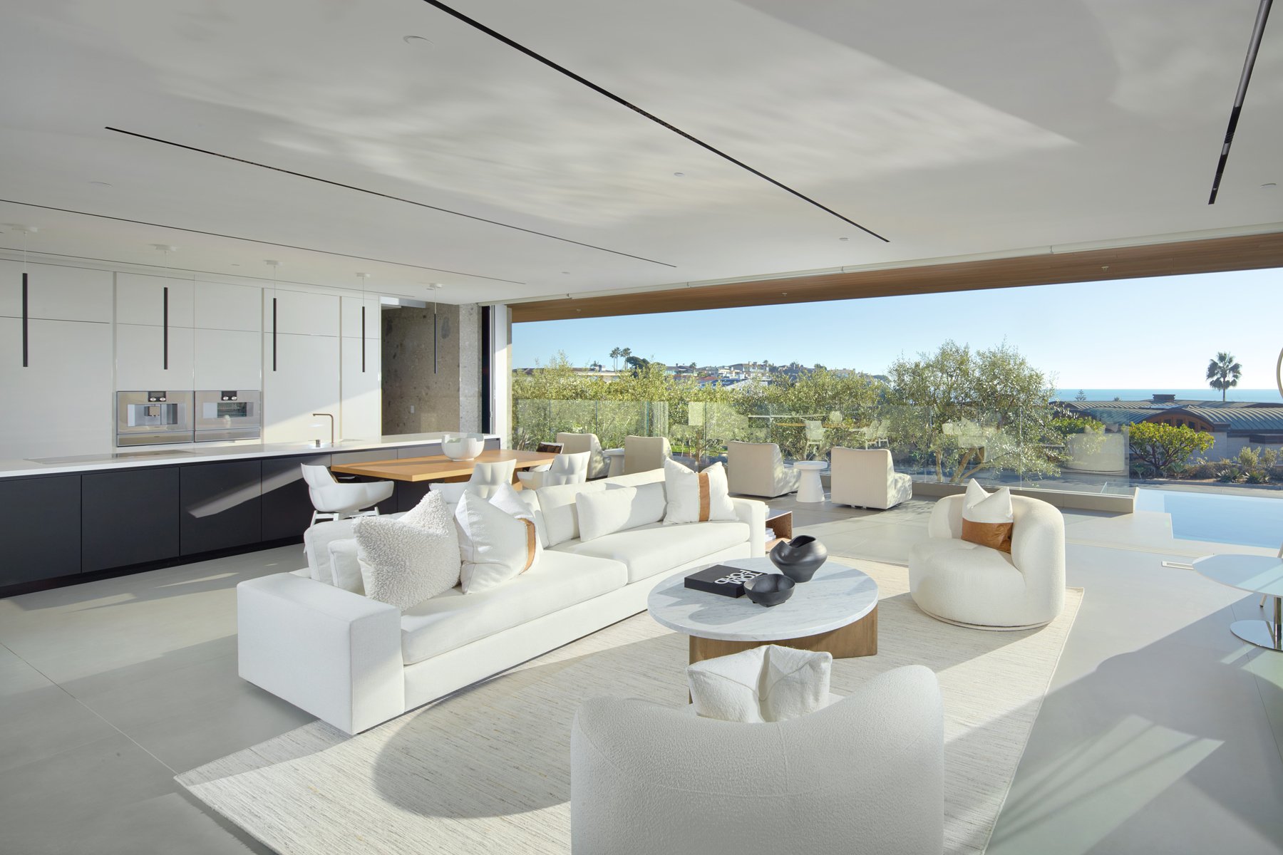 2460 Monaco