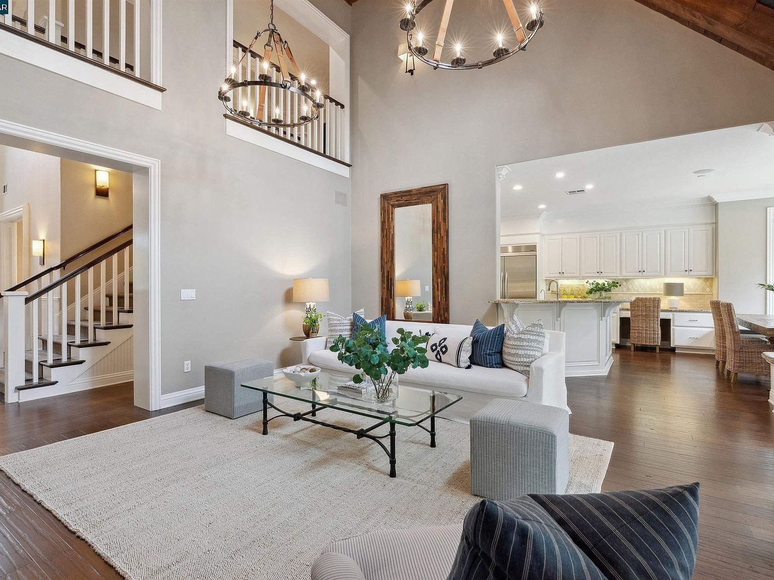 56 Hidden Oaks Dr