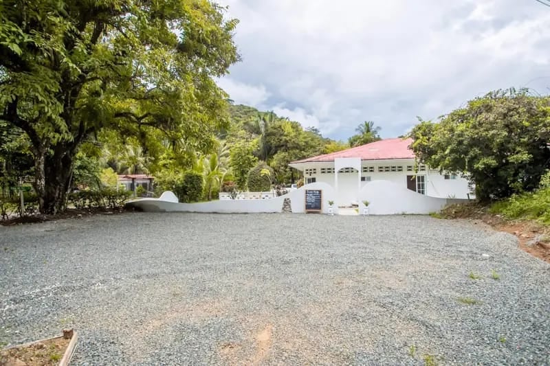 Rio Baru Riverfront Oasis