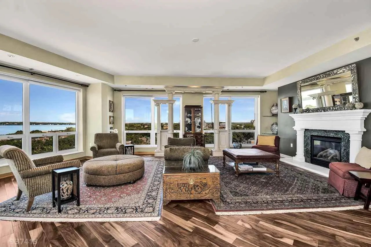 125 N Hamilton St UNIT 805