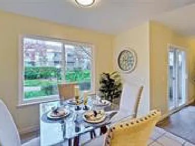 2515 Easton Pl Apt 31