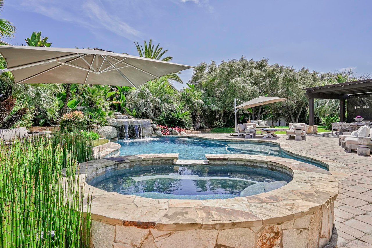 15823 The River Trail