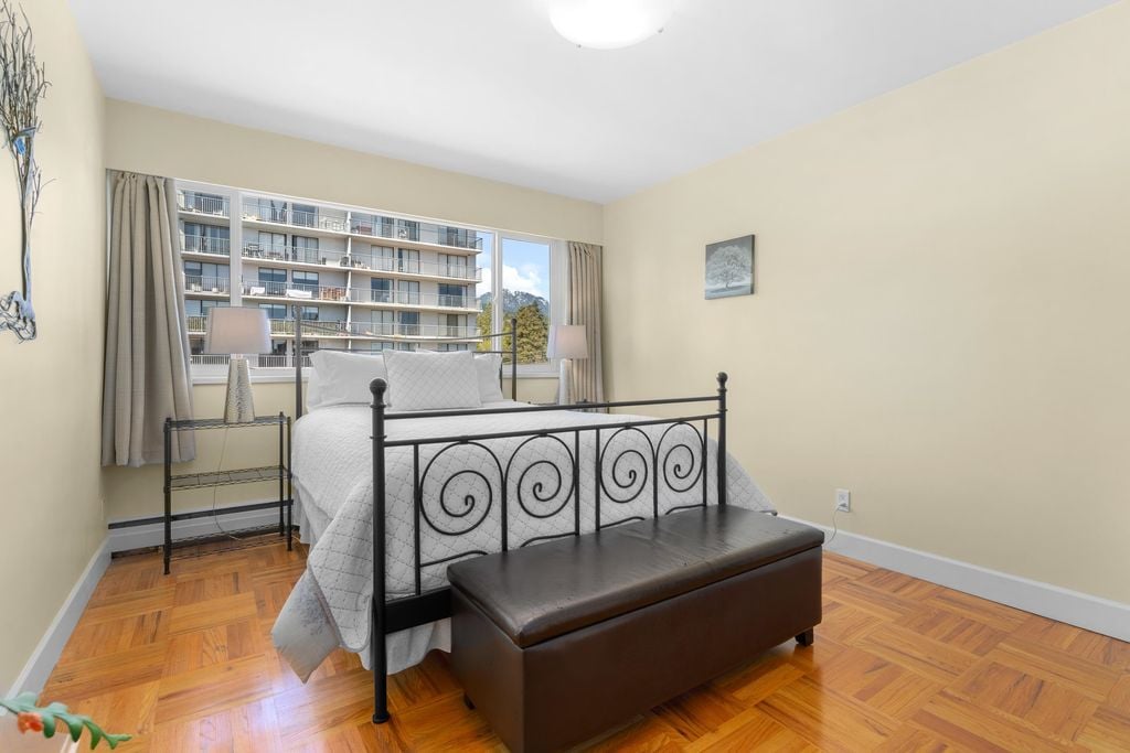 1750 Esquimalt Ave, #504