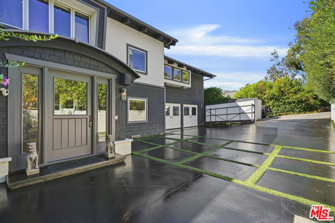 Solis Vista, Serra Rd, 90265