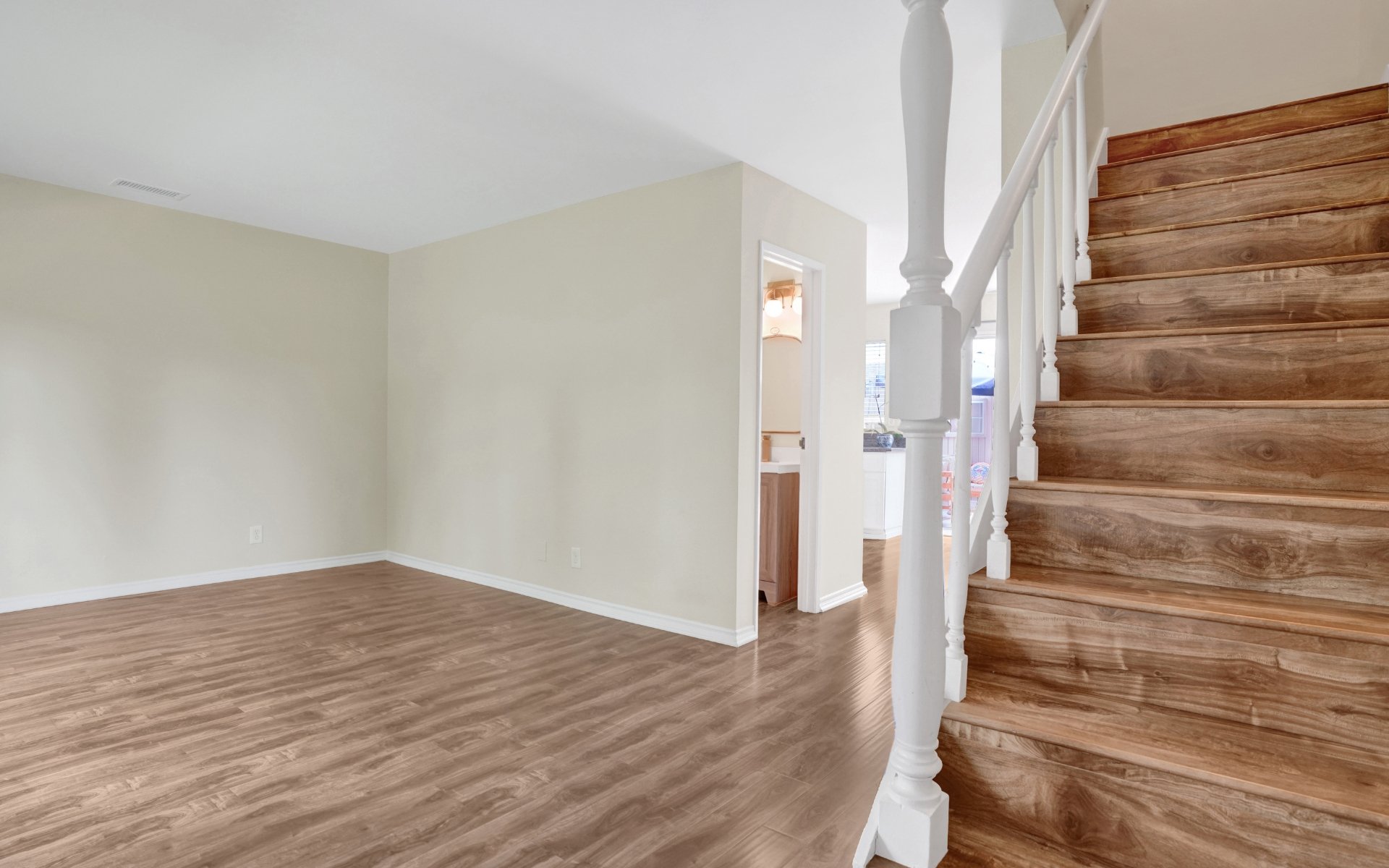 1424 Deauville Place