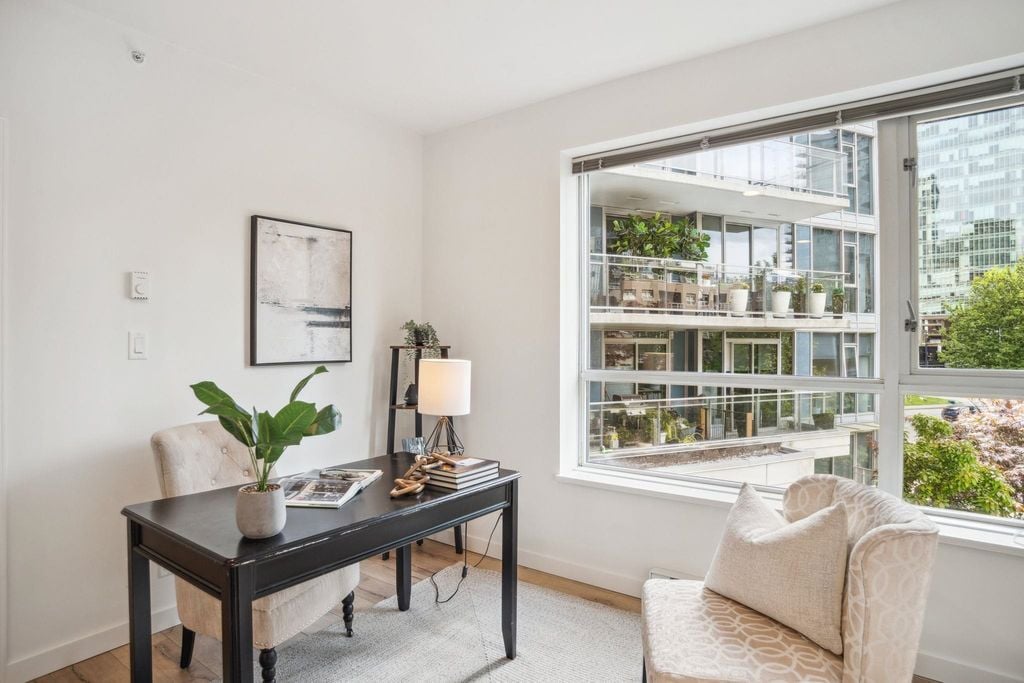1478 W Hastings St, #400