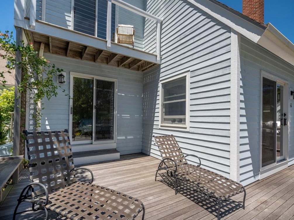 62 Schoolhouse Rd